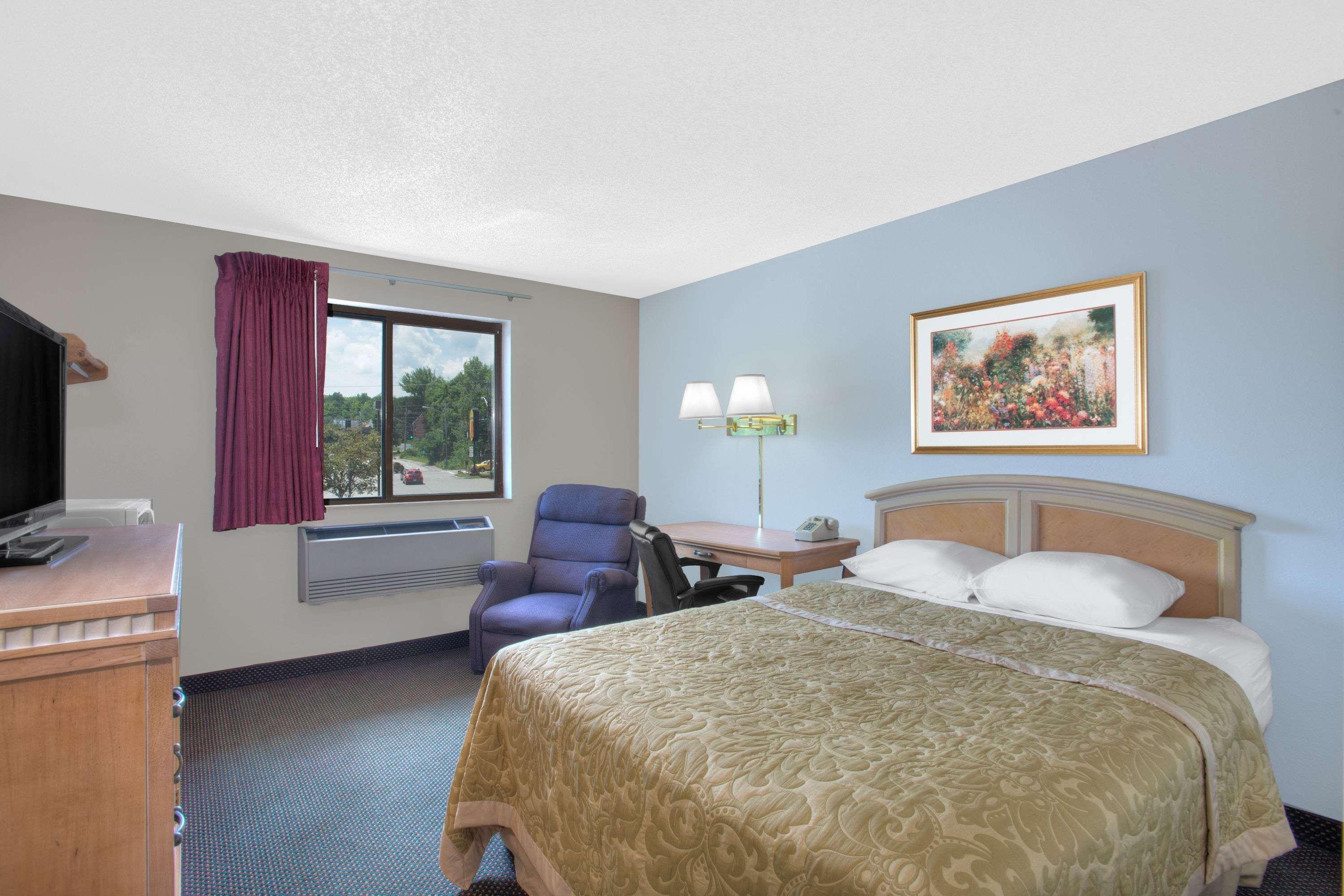 Super 8 By Wyndham Augusta Hotel Exterior foto