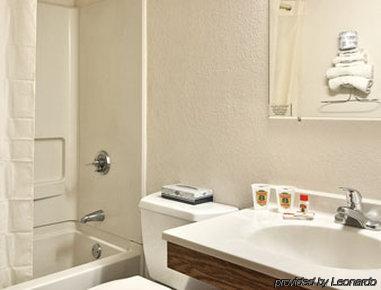 Super 8 By Wyndham Augusta Hotel Quarto foto